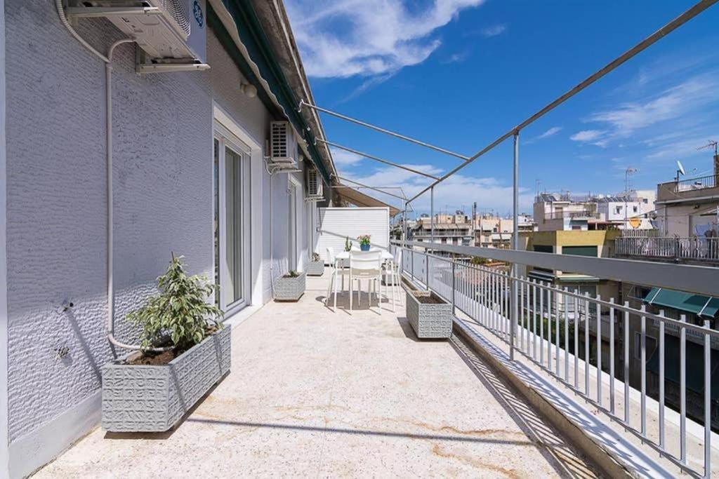 דירות אתונה Sunlit 2Br Oasis In Metaxourghio 3Min From Metro מראה חיצוני תמונה
