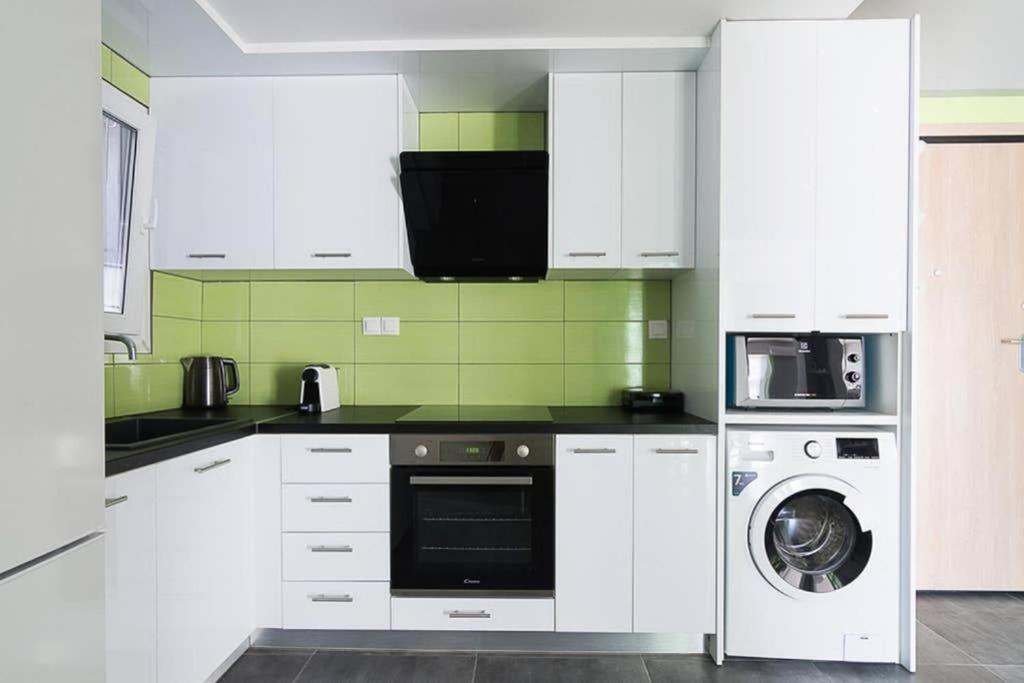 דירות אתונה Sunlit 2Br Oasis In Metaxourghio 3Min From Metro מראה חיצוני תמונה