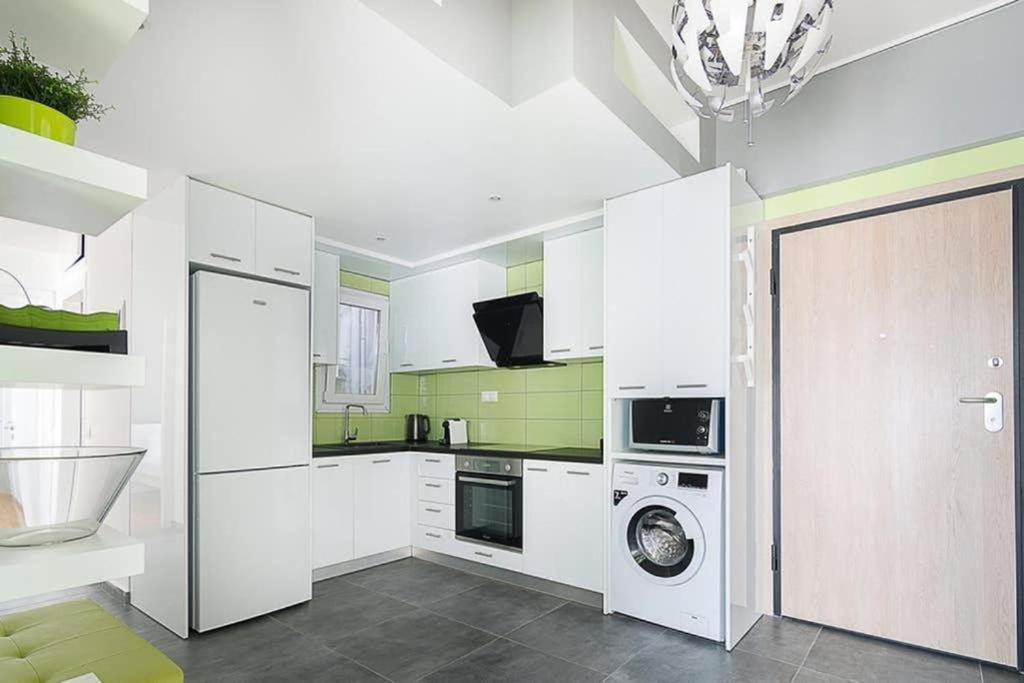 דירות אתונה Sunlit 2Br Oasis In Metaxourghio 3Min From Metro מראה חיצוני תמונה
